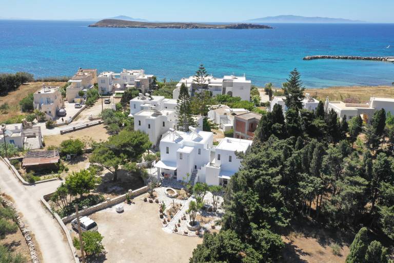 House  Paros