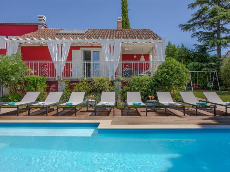 House with yard, terrace & private pool | Nature view - 4