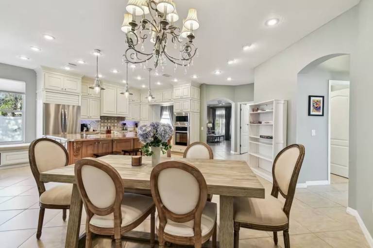 House Wesley Chapel