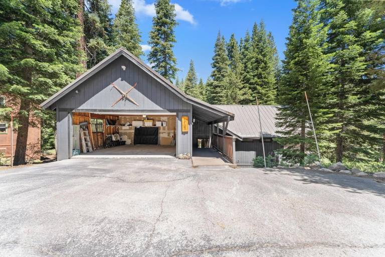 Cabin  Northstar