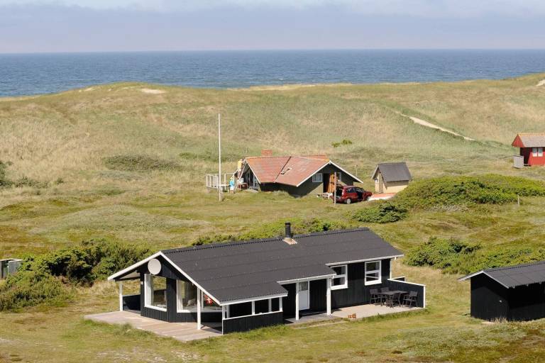 House Vrist Strand