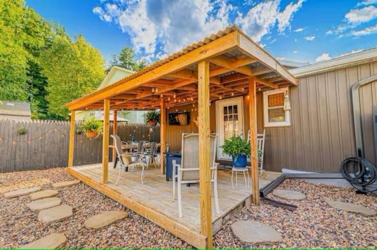 Cabin  Saratoga Springs