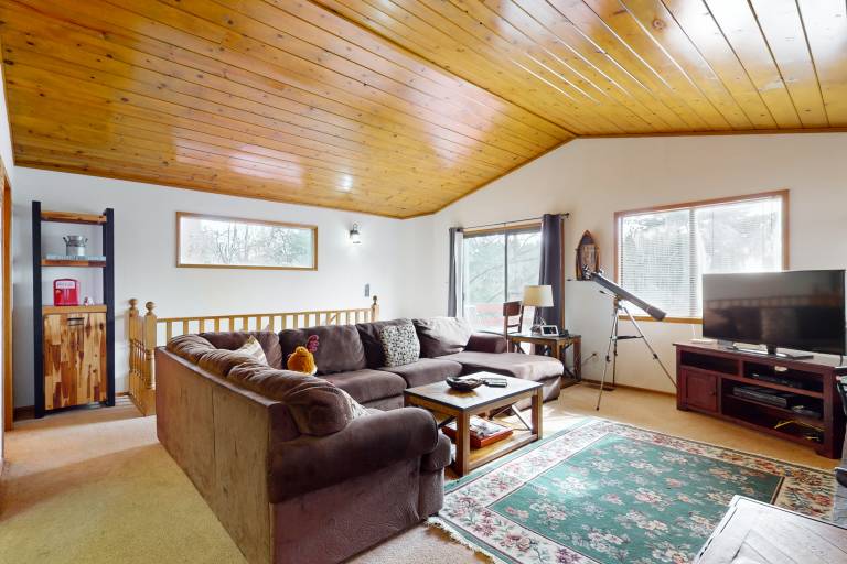 Cabin Arrowhead Farms