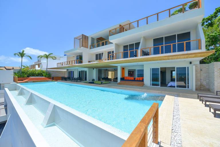 700 m² Villa