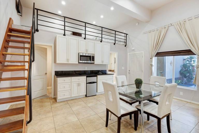 Villa Point Loma Heights