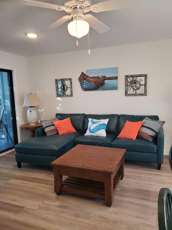 Condo Daphne