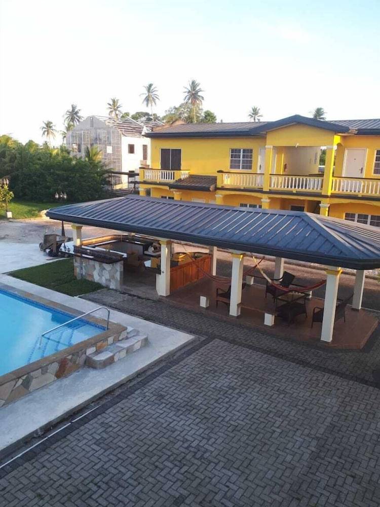 Accommodation Piarco