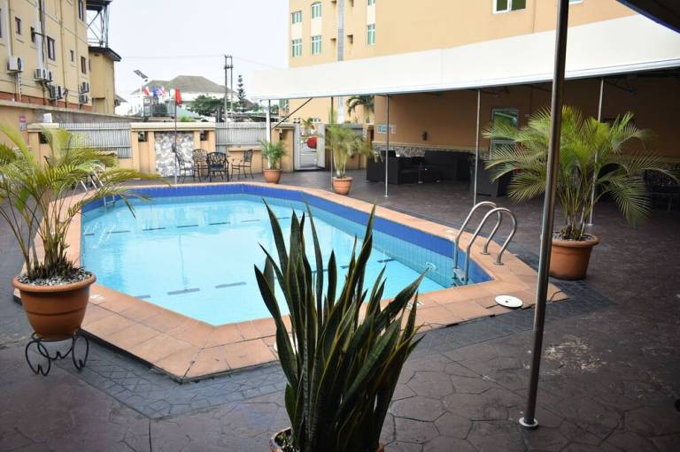 Golden Tulip Evergreen Hotel Rivotel