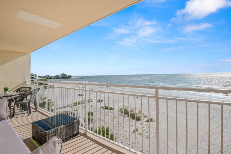 Apartment Madeira Beach