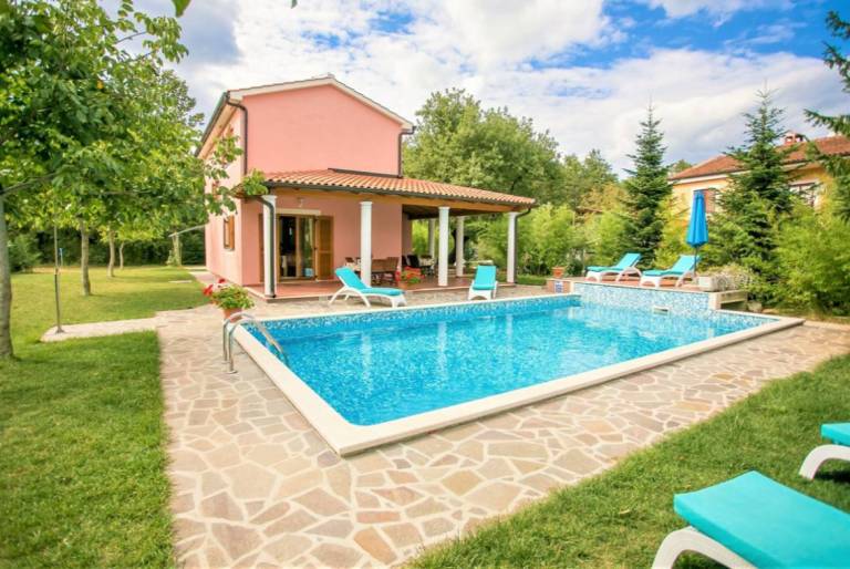 Ferienhaus Valmonida mit Pool