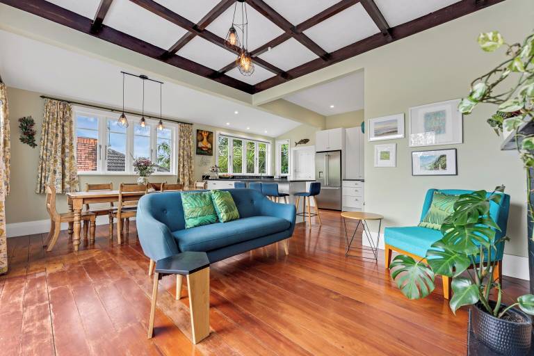 House  North Shore