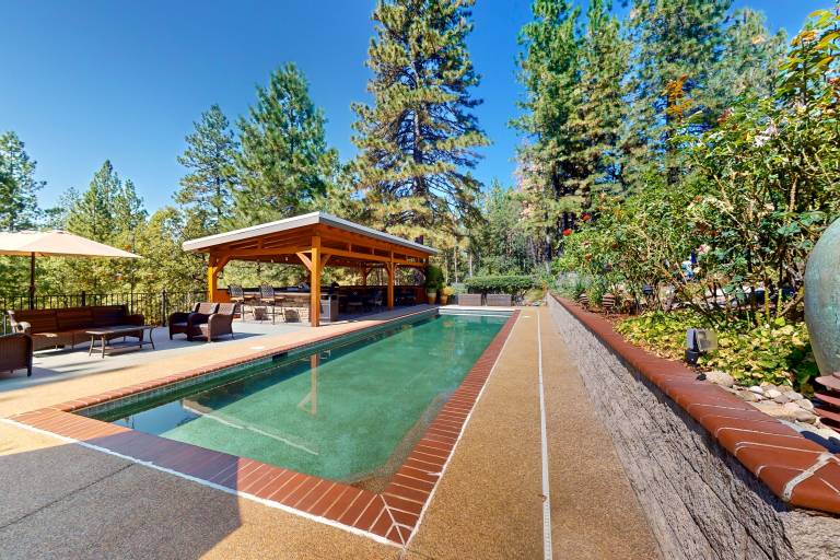 House  Grass Valley