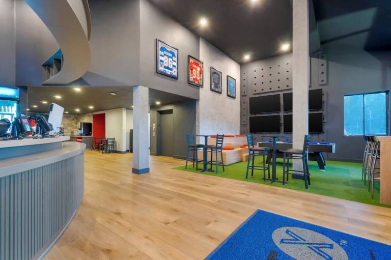 SPOT X Hotel Tampa Wesley Chapel by The Red Collection