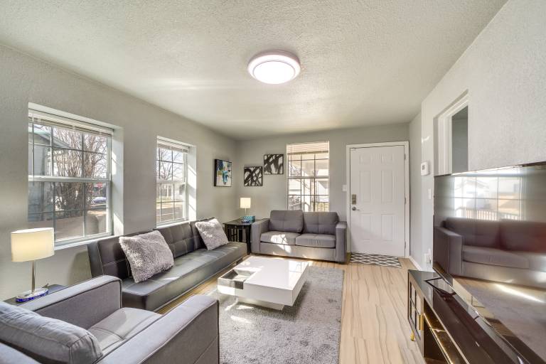 Convenient Tulsa Home 2 Mi to Downtown