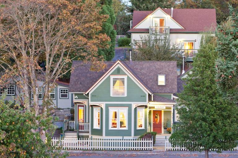 Tucker House Inn