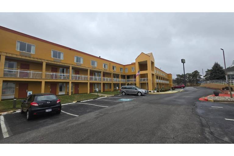 Copley Inn & Suites By OYO Akron OH