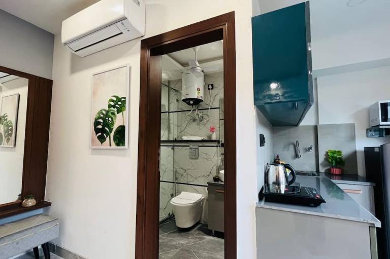 Stay near Hotel near me Gurgaon