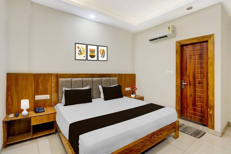 Townhouse Varanasi City Station Formerly S Kumar Inn