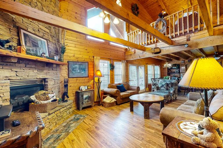 House Pigeon Forge