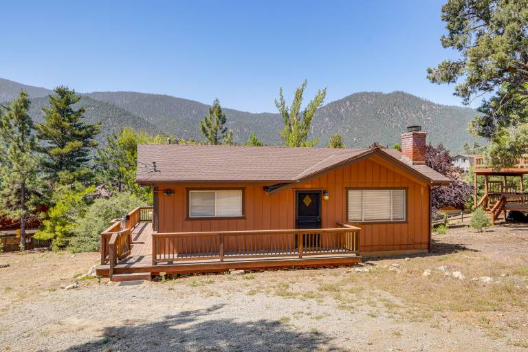 House  Pine Mountain Club