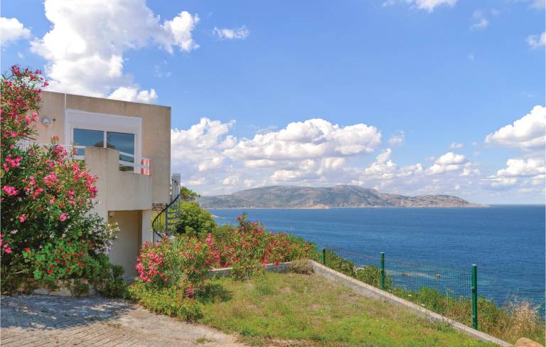 House  Calvi