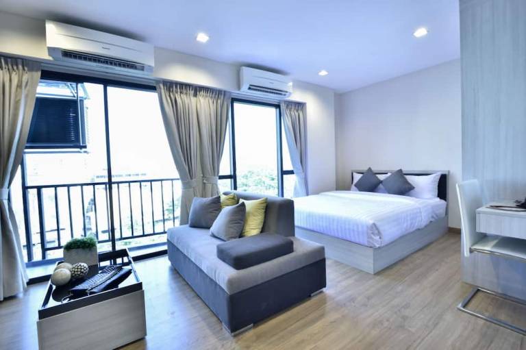 Lägenhetshotell Khlong Tan Nuea