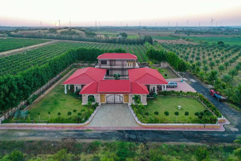 9000 m² Villa