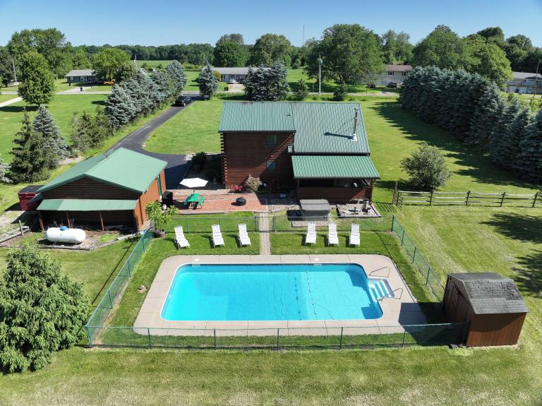 Cabin Hartville
