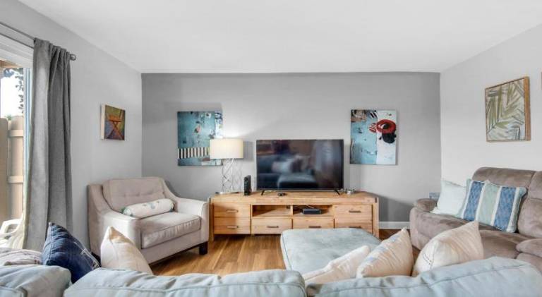 House  Gulf Highlands