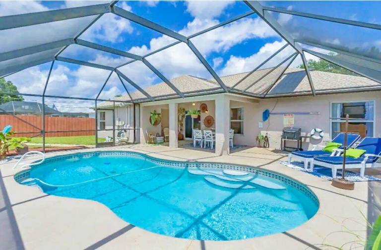 House  Palm Bay