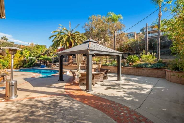 Villa Allied Gardens