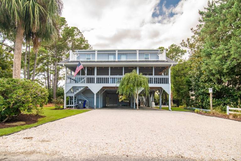 House  Litchfield Beach
