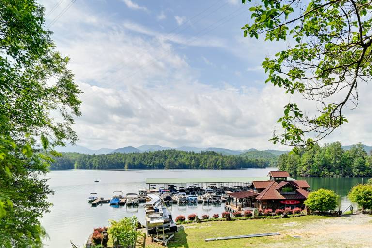 Cottage Robbinsville