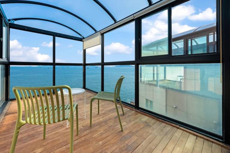 Namhae Himom kis spa Pension Black