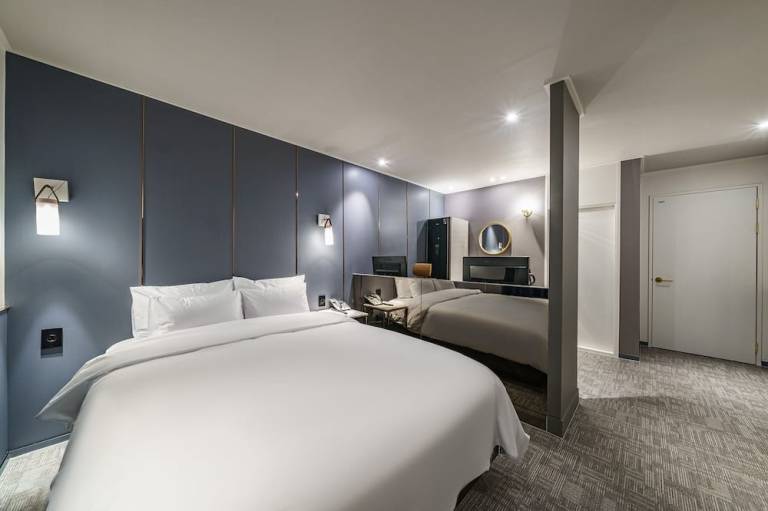 Brown Dot Hotel Geomdan
