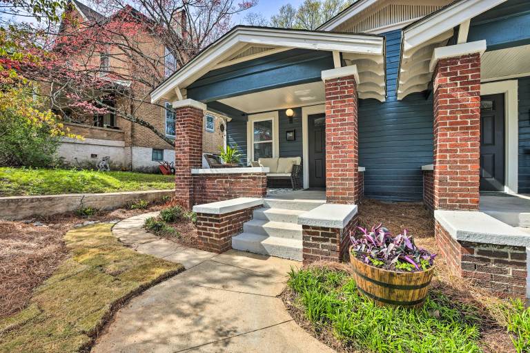 Dog Friendly Bungalow 1 Block to Avondale Dining