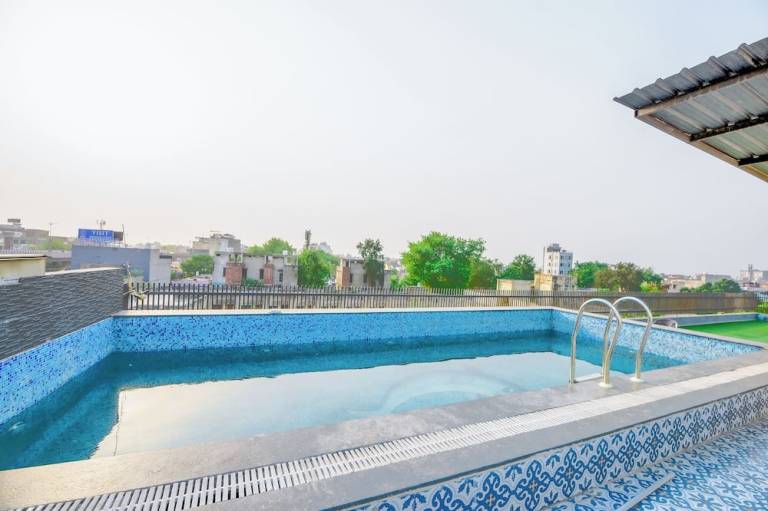 Fabhotel Amar Villa