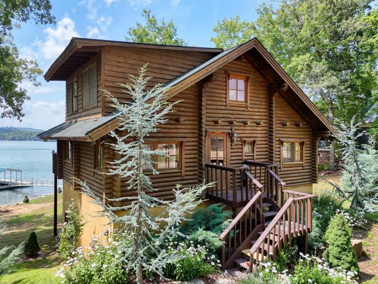 Cabin  Hiawassee