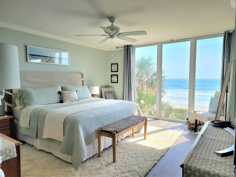 Condo Crescent Beach