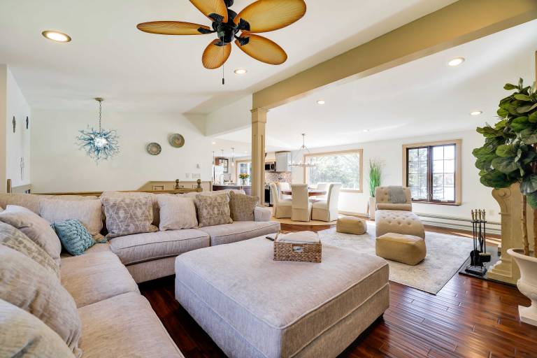 House  Pocono Summit