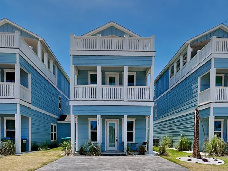 House  Lower Grand Lagoon