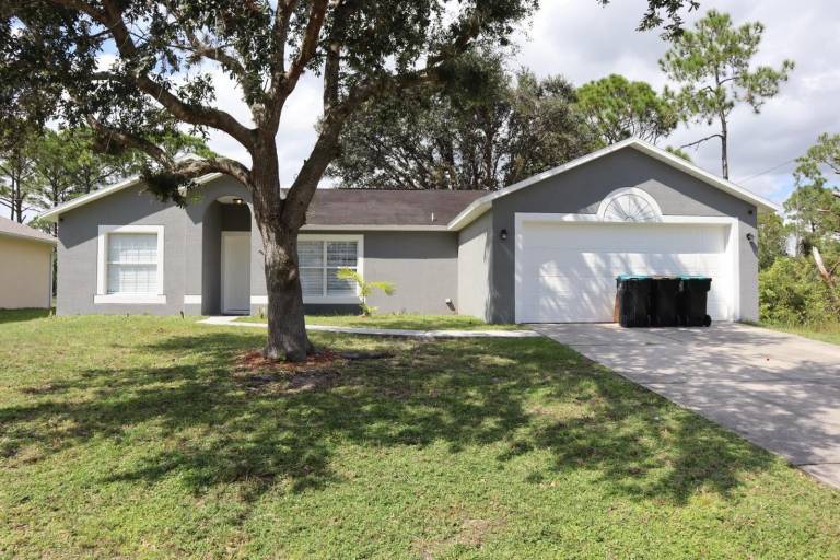 House Palm Bay