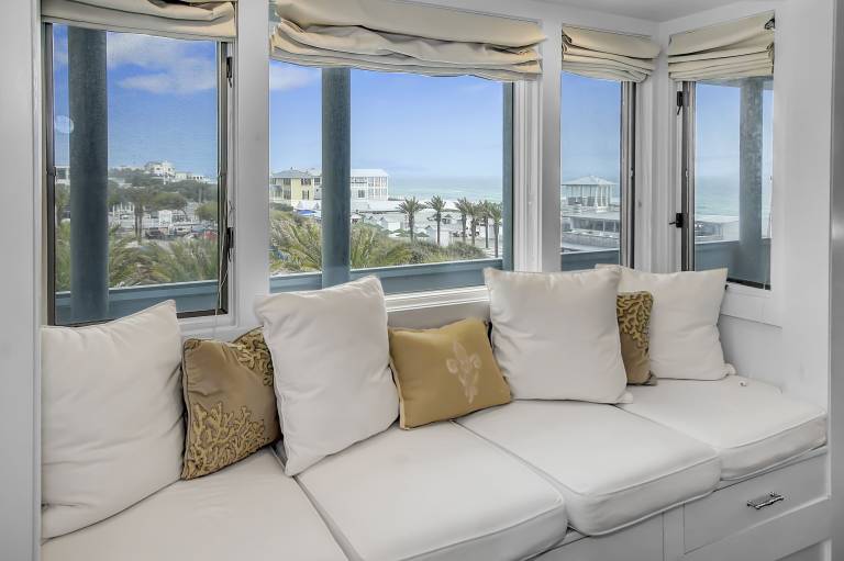 Condo Seaside