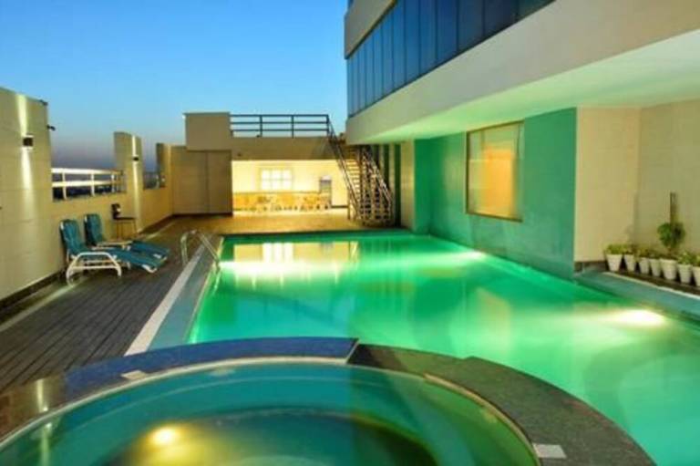 Park Lane Hotel