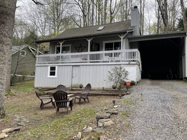 House  Maggie Valley