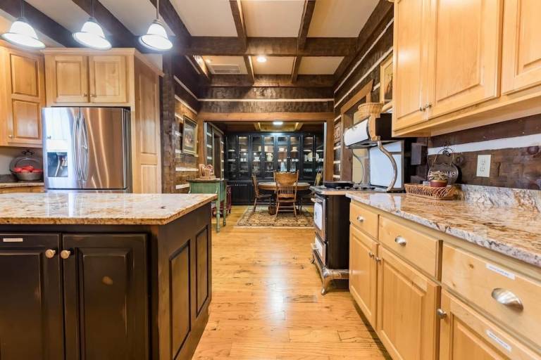 Cabin Clayton
