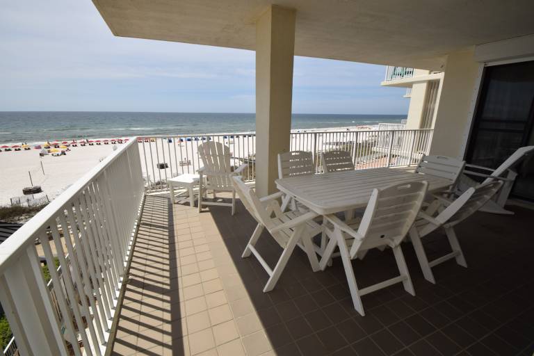 Condo in Orange Beach with Outdoor Pool + Amazing Views