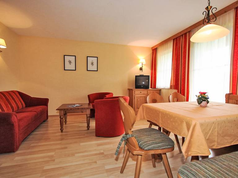 Child-friendly rental apartment with patio, sauna & yard | Nature view - 1