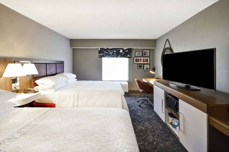 Hampton Inn & Suites Columbus Easton Area