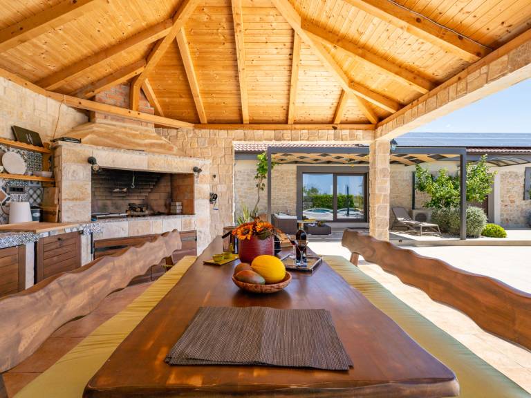 Fully equipped big house with yard, private pool & terrace | Pet-friendly - 3